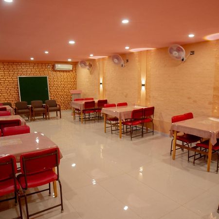 Galaxy Guest House Siddharthanagar Екстер'єр фото