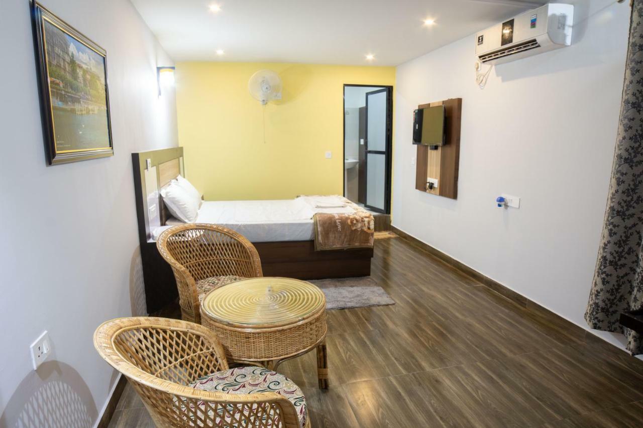 Galaxy Guest House Siddharthanagar Екстер'єр фото